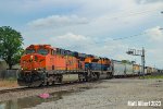 BNSF 5797 bringing H DYTGAL into Wichita